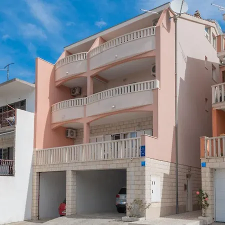 Erstic 2 - By Guide Apartment Baska Voda